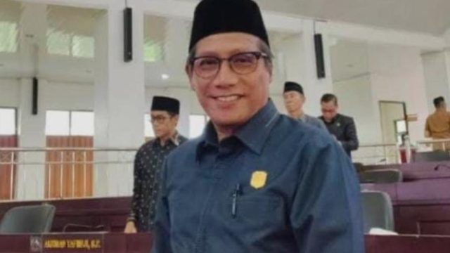Anggota DPRD Murung Raya H. Gunawan semasa menjalankan tugas sebagai Ketua Fraksi PAN DPRD Murung Raya.