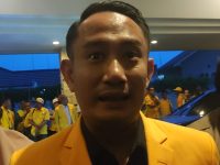 Fairid Naparin saat menghadiri Musda XI Golkar Kalteng di Palangka Raya