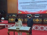 Teken Dua Raperda di Paripurna DPRD Murung Raya
