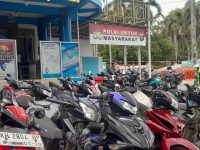 Ratusan sepeda motor sitaan hasil razia balap liar terparkir di Mapolresta Palangka Raya