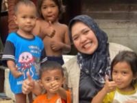 Dina Maulidah, Wakil Ketua I DPRD Murung Raya, saat menyampaikan imbauan pentingnya menjaga tumbuh kembang anak di era digital