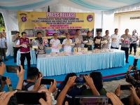 Konferensi pers pengungkapan sabu dan ekstasi di Polda Kalteng
