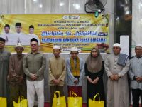 Pemko dan PHBI Palangka Raya membagikan paket sembako saat buka puasa Ramadan