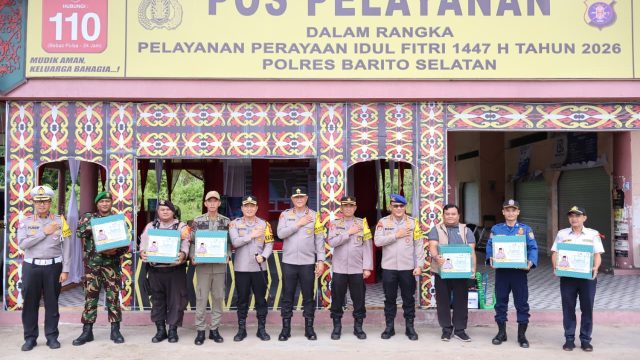 Kapolda Kalteng meninjau Pos Pelayanan Bundaran Sanggu Barsel