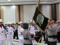 Kapolda Kalteng memimpin upacara pensucian Pataka