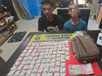 Polisi mengamankan dua tersangka narkotika di Palangka Raya