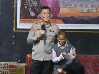 Kapolda Kalteng hadir kepada lansia dan anak panti di Palangka Raya