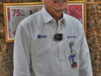 Yuliansyah Andrias memberikan keterangan kepada wartawan terkait peningkatan penggunaan QRIS di Kalimantan Tengah