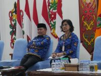 Gubernur Kalteng, Agustiar Sabran, berdialog bersama Wartawan