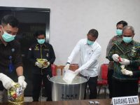 Pemusnahan sabu dan ekstasi oleh Ditresnarkoba Polda Kalteng di Palangka Raya