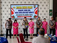 Kapolresta Palangka Raya memimpin kenal pamit pejabat utama di Mapolresta