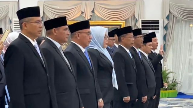 Foto Para Pejabat Baru di Lingkup Pemprov Kalteng yang Dilantik, di Rujab Gubernur, Kamis (25/6/26) malam.