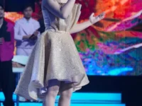 Revalina Z A pengurus AWPI Kalteng mengikuti ajang D'Academy 8.