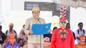 Ketua DPRD Murung Raya H. Rumiadi membacakan Teks UUD 1945 pada Upacara Hari Jadi ke-24 Kabupaten Murung Raya.