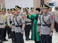 Kapolda Kalteng Irjen Pol Iwan Kurniawan memimpin sertijab Irwasda Karo SDM dan dua Kapolres